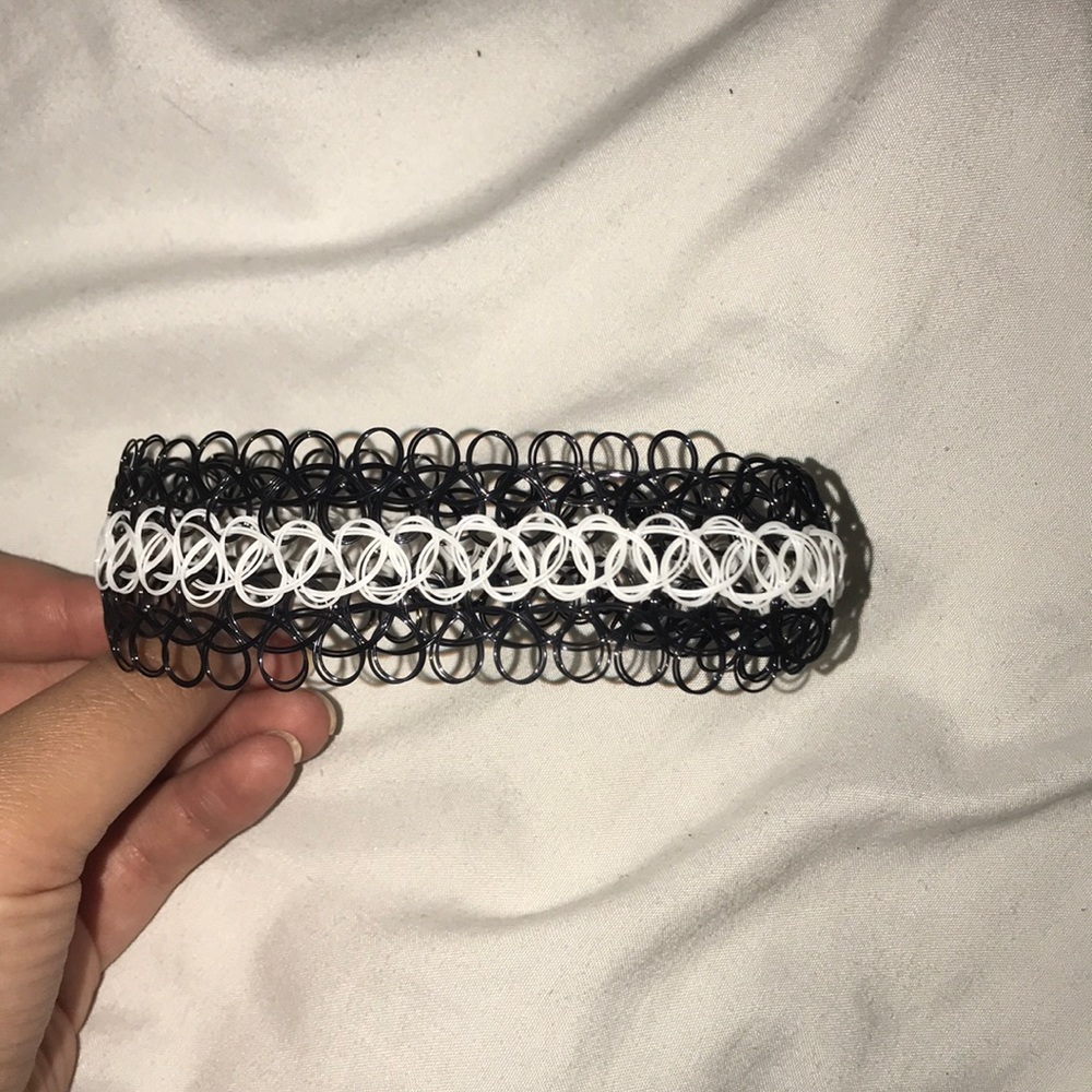 Three colors tattoo choker